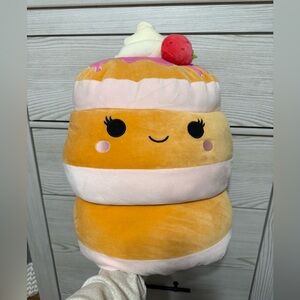 Squishmallows Sawtelle the Strawberry Pancake 16"